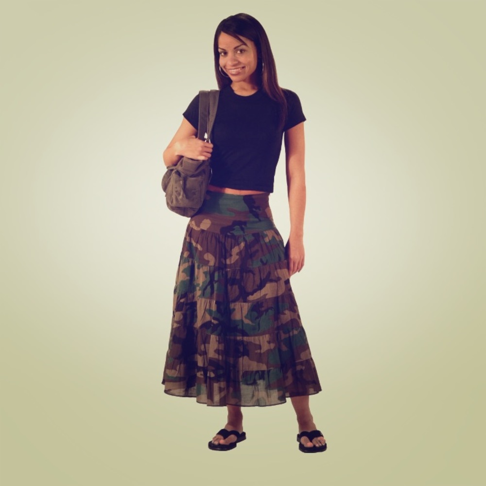Fun camo skirt! 🌻👓🌵🇺🇸